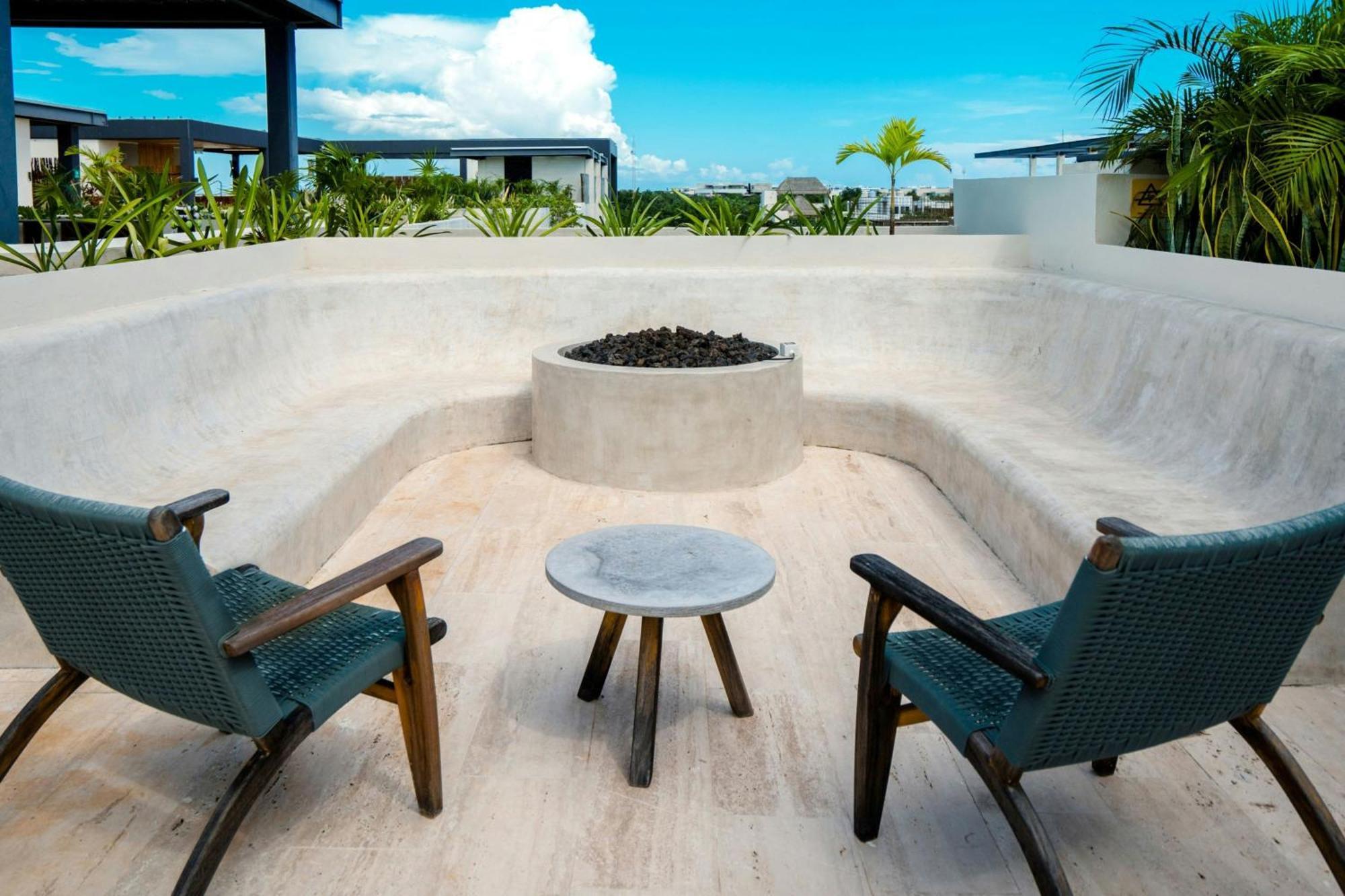 Bloom Hotel