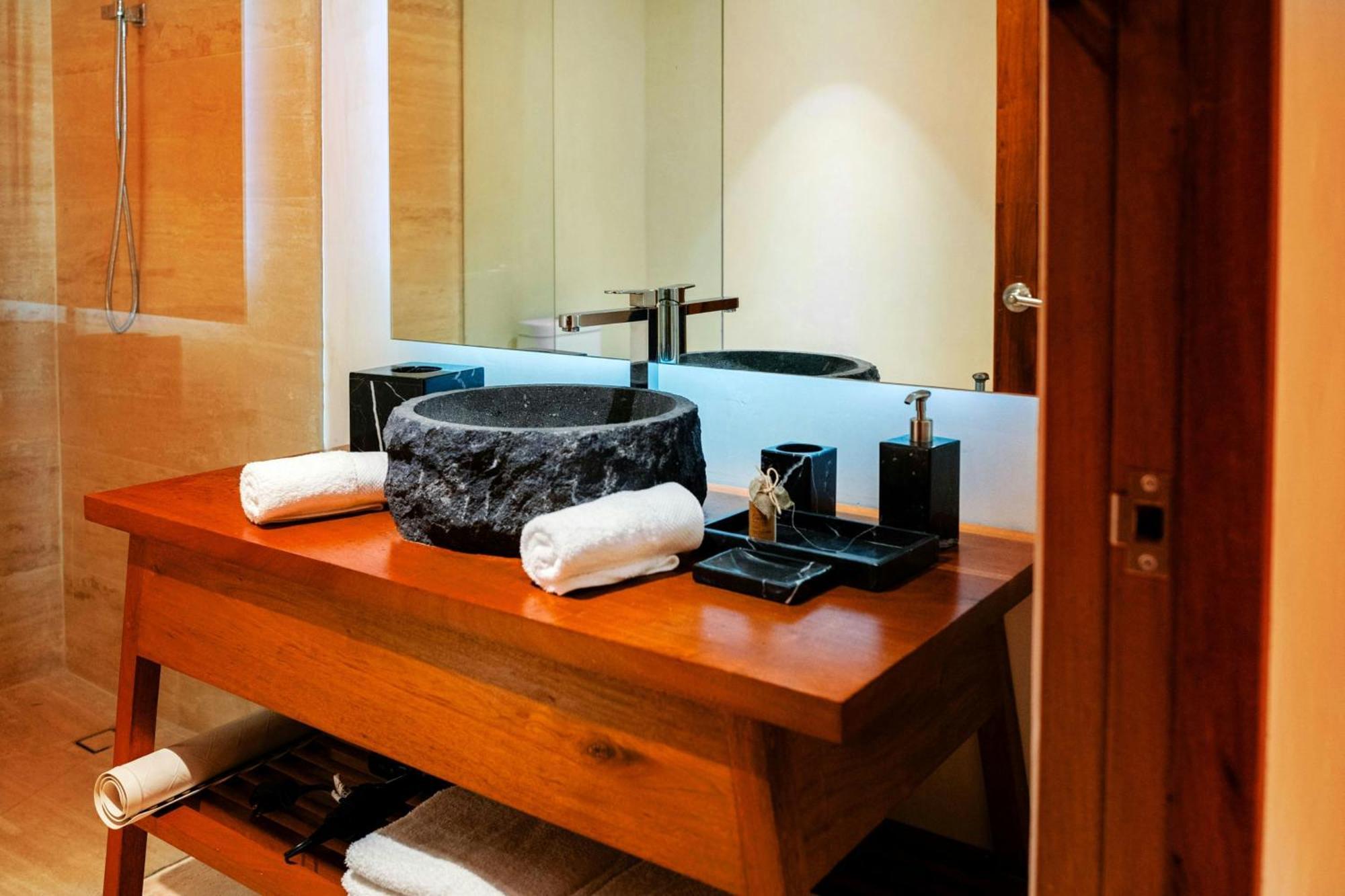 Bloom Hotel